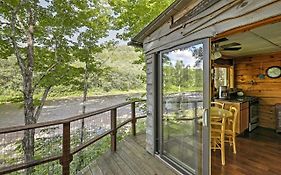 Adirondack Mountains Cottage Near Gore Mountain!